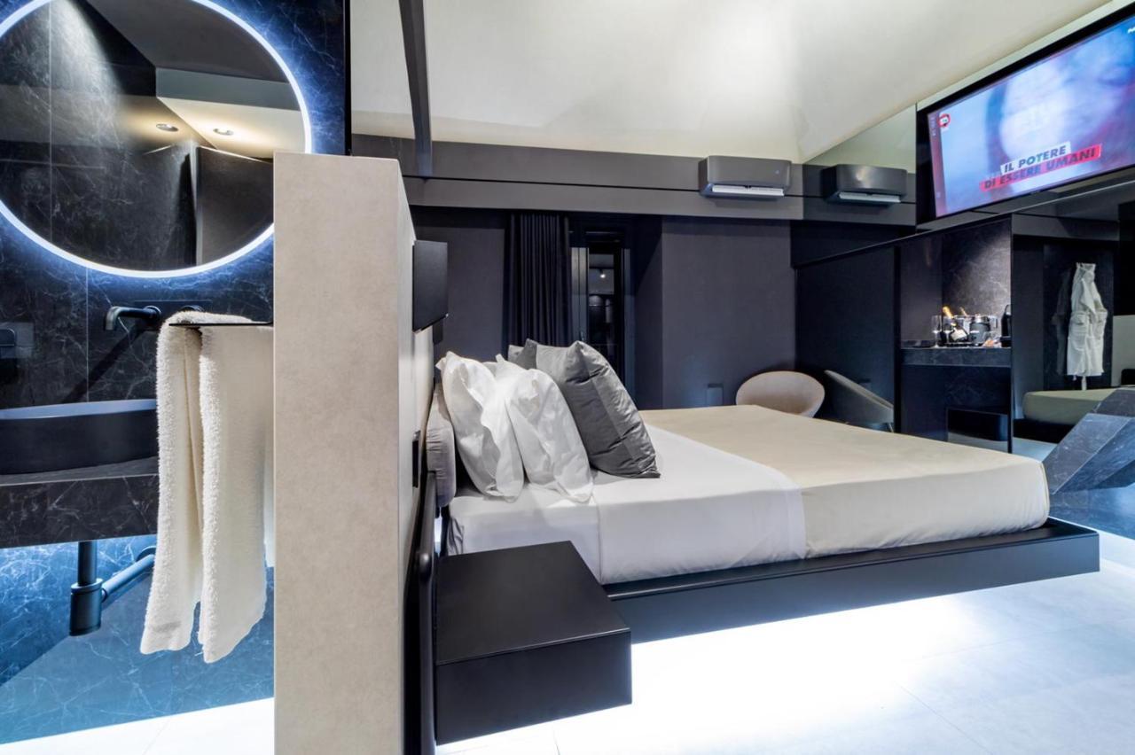 4 Suites " Unconventional Living Rooms " CTA Eksteriør bilde