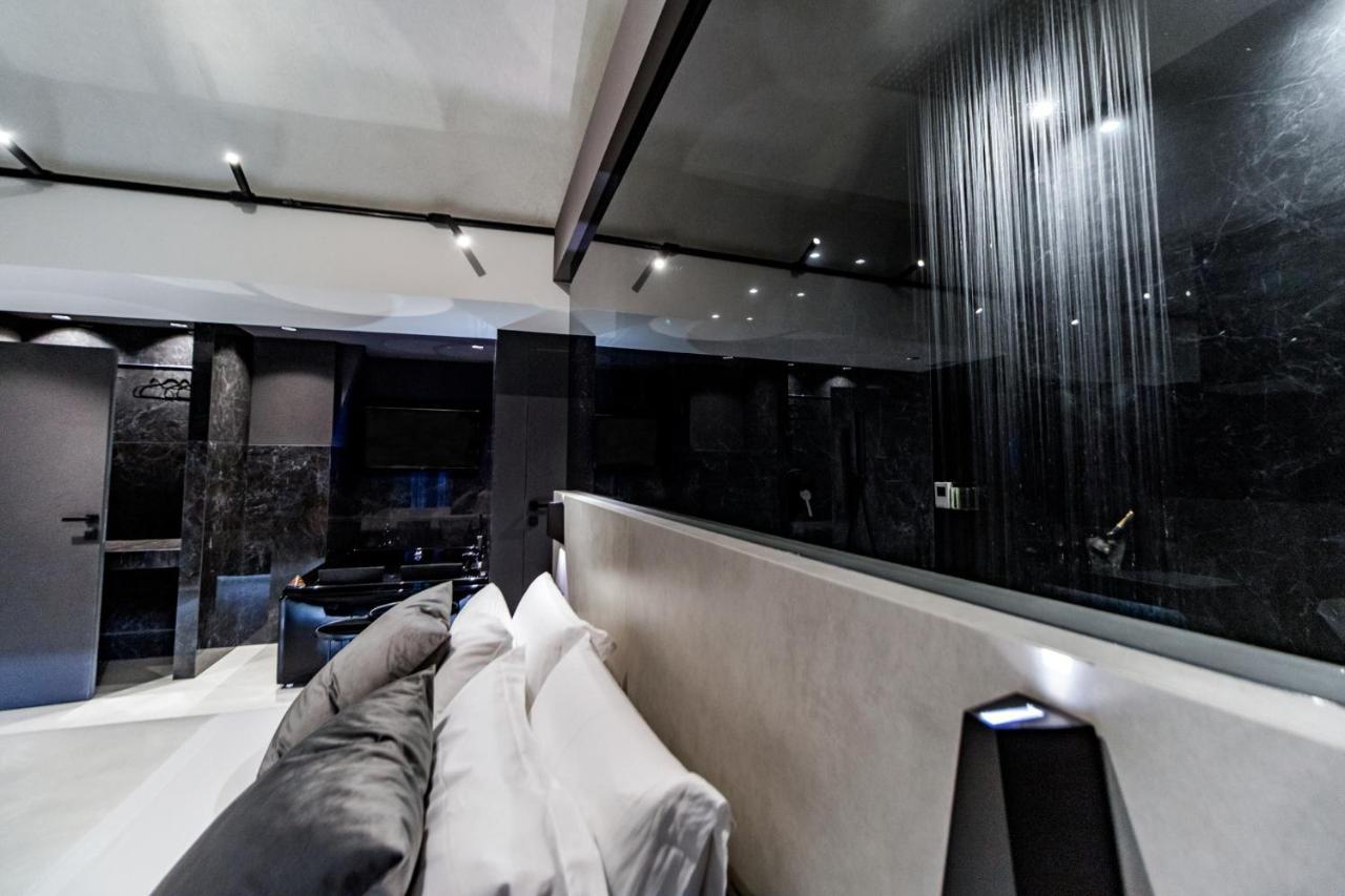 4 Suites " Unconventional Living Rooms " CTA Eksteriør bilde