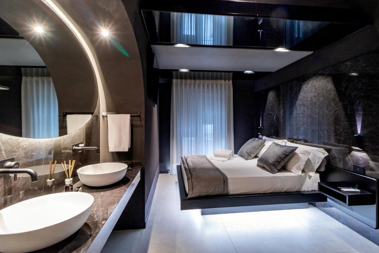 4 Suites " Unconventional Living Rooms " CTA Eksteriør bilde